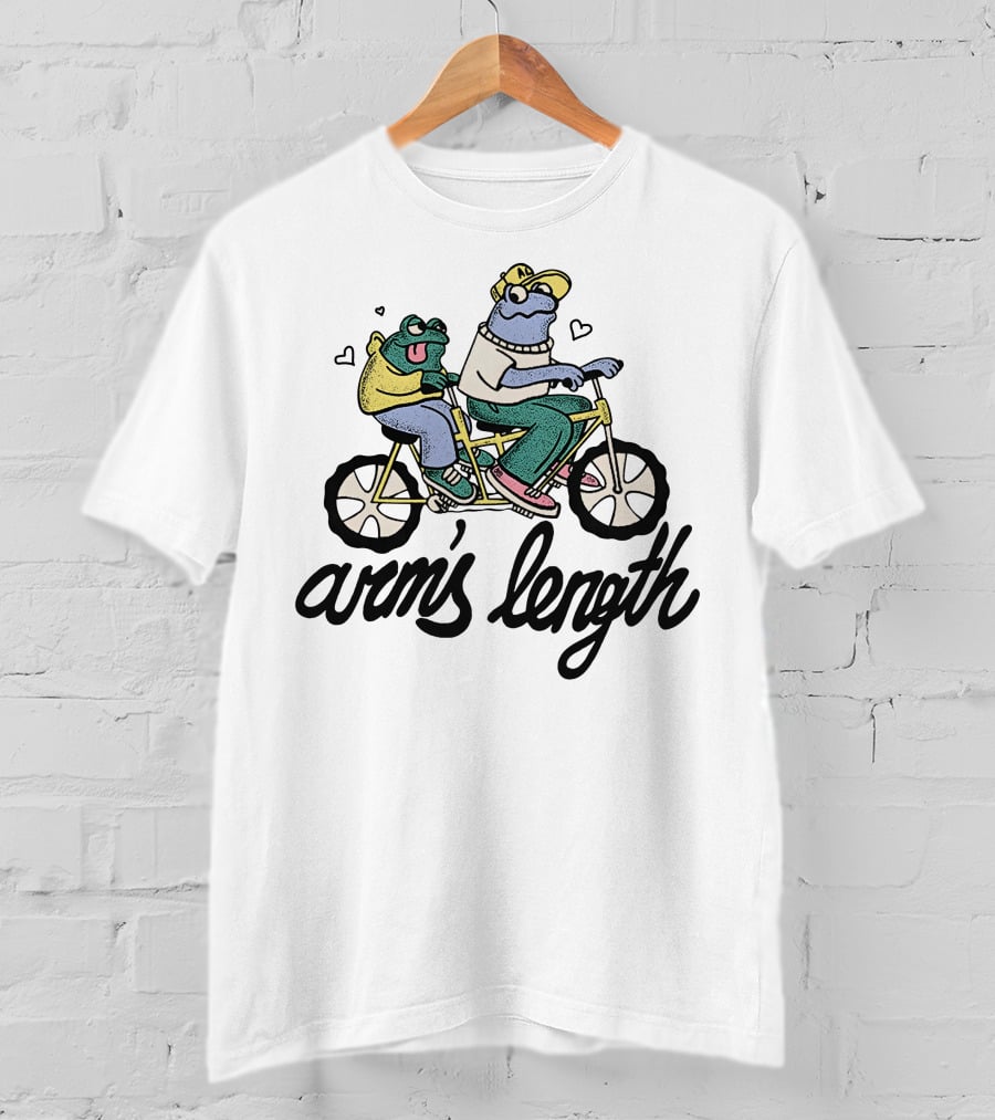 Arm's Length Frog And Toad Tandem Bicycle Hearts T-Shirt