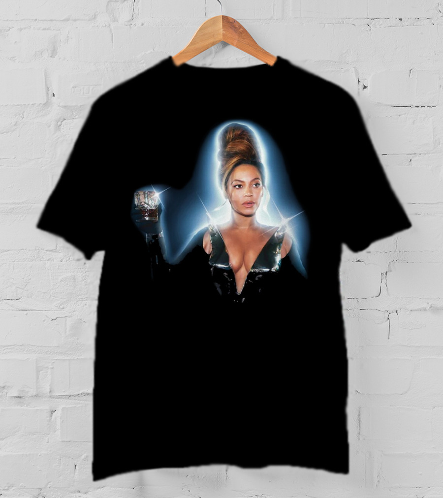 Beyonce That Girl Track Iconic Glamorous Photo With Drink T-Shirt