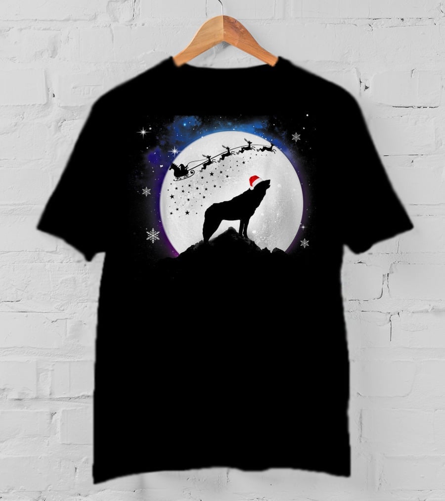 Wolf Santa Hat Full Moon Christmas Night T-Shirt