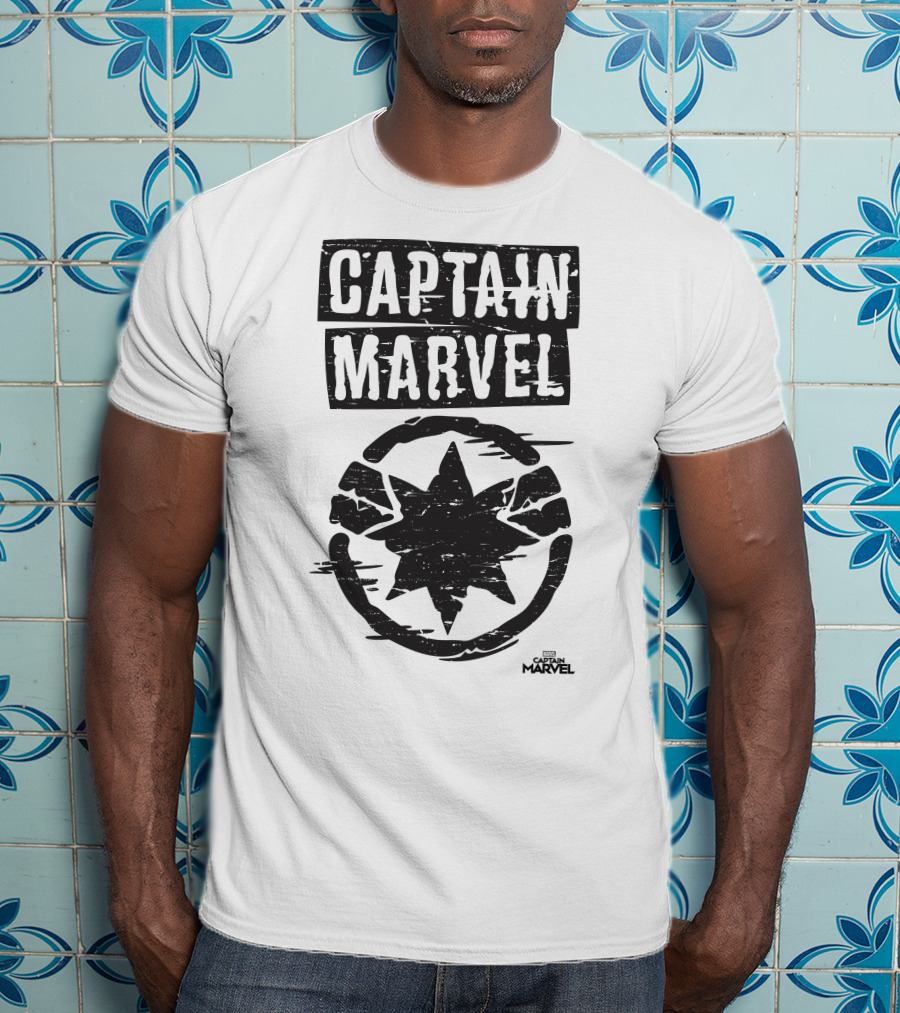 Captain Marvel Distressed Star Emblem With Painted Circle T-Shirt