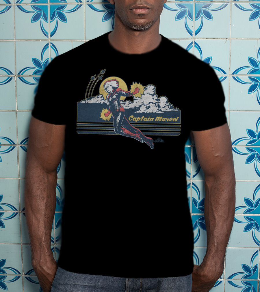 Marvel Captain Marvel Clouds Vintage Retro Flight T-Shirt