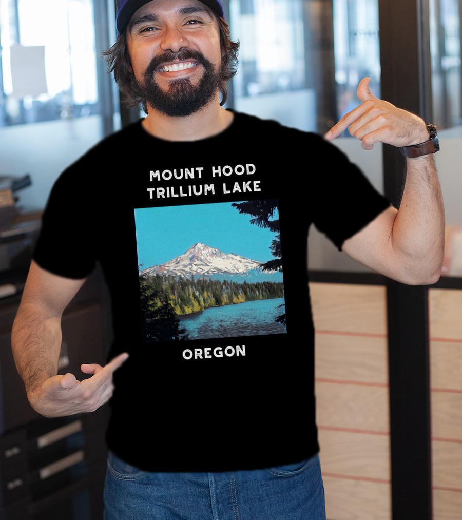 Mount Hood Trillium Lake Oregon T-Shirt