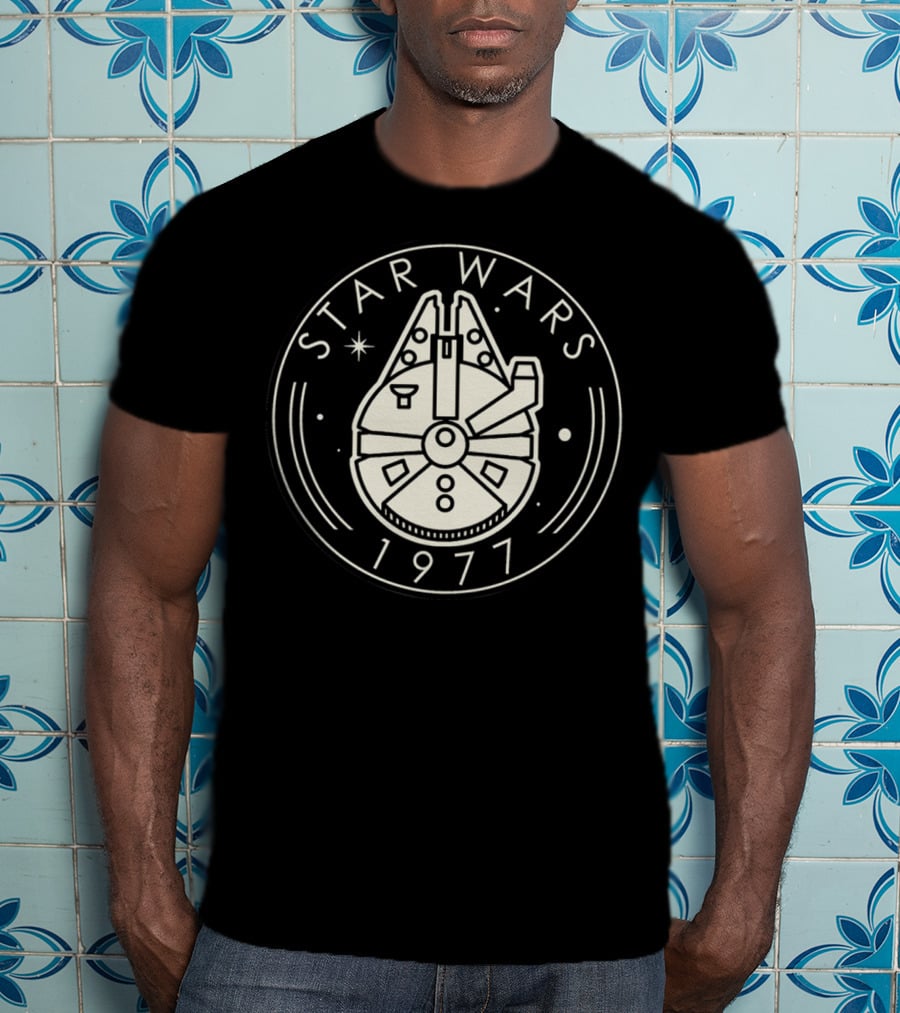 Star Wars Millennium Falcon 1977 Circular Emblem T-Shirt
