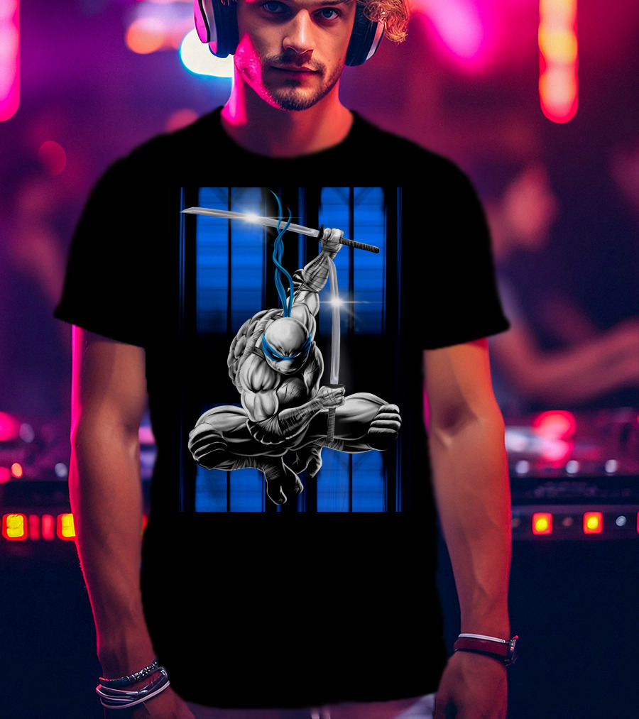 Leonardo Ninja Warrior Blue Bandana Sword Jump T-Shirt