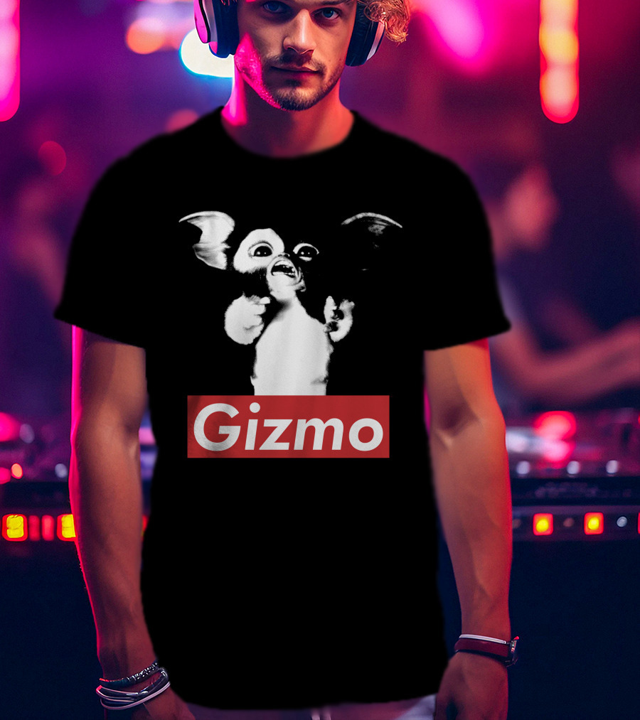 Gizmo Gremlins Vintage Style Black And White Image T-Shirt