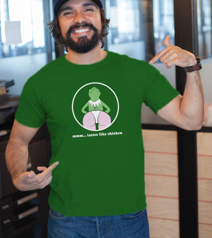 Kermits Frog Mmm Tastes Like Chicken Humorous Green Circle T-Shirt