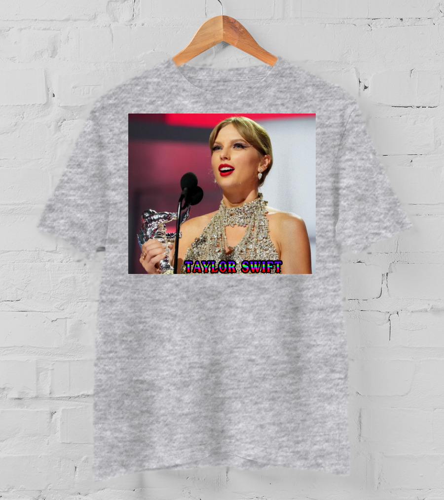 Taylor Swift Singer Songwriter Award Moment T-Shirt