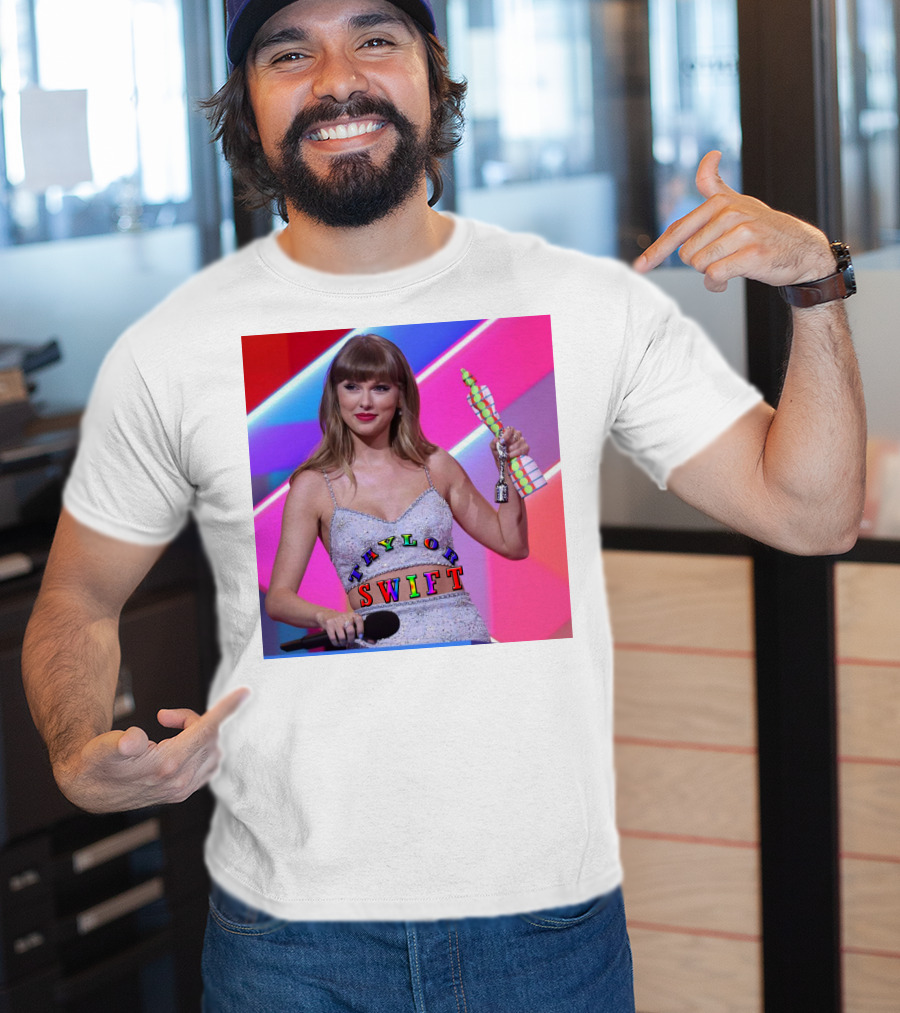 Taylor Swift Brit Awards Winning Moment T-Shirt
