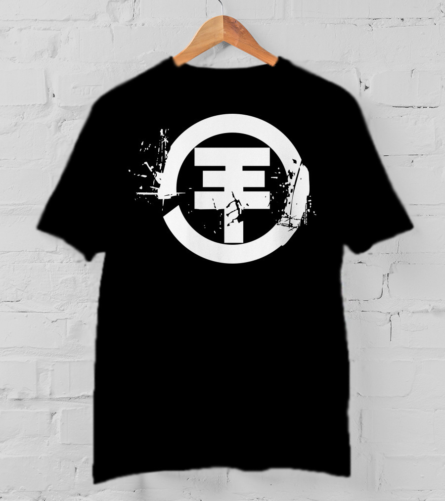 Tokio Hotel Logo Grunge Style German Rock Band T-Shirt