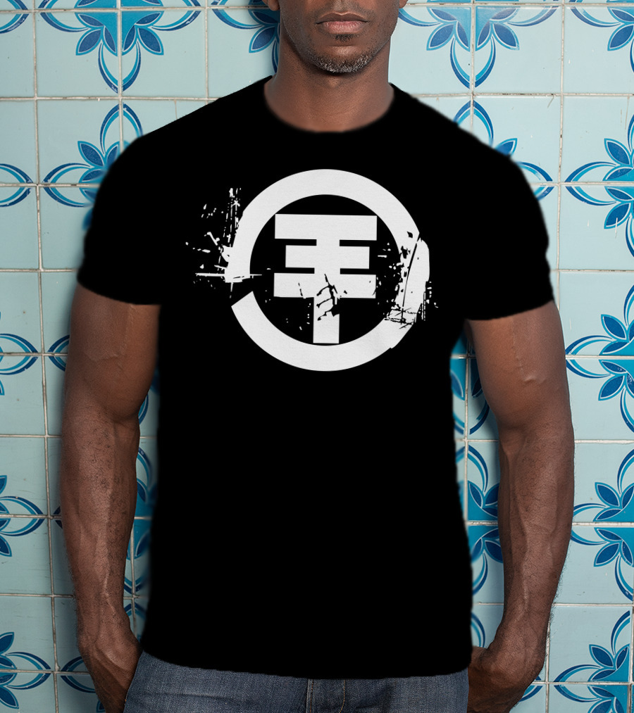 Tokio Hotel Logo Grunge Style German Rock Band T-Shirt