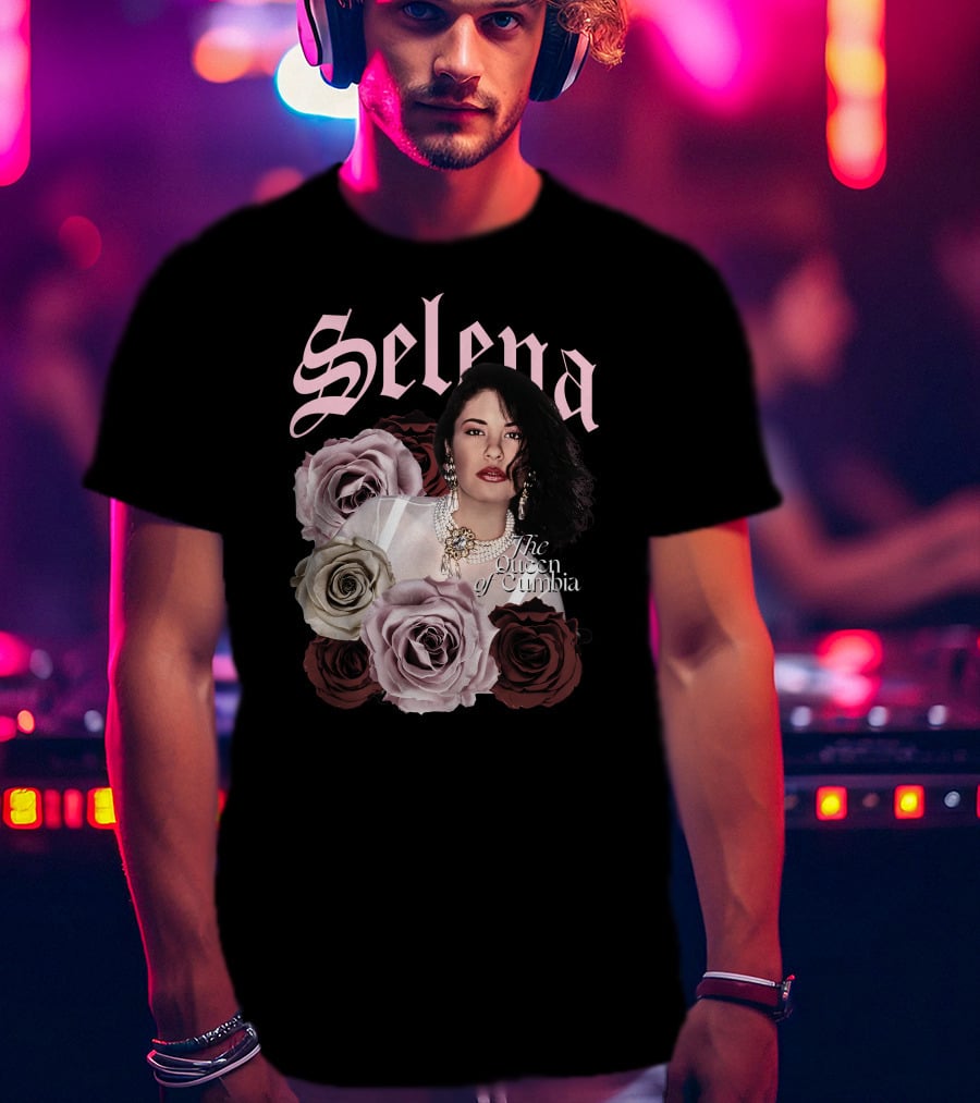 Selena The Queen Of Cumbia Surrounded By Floral Roses T-Shirt