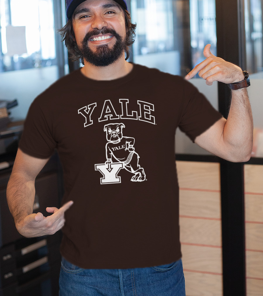 Yale Bulldogs Vintage Mascot Drawing T-Shirt