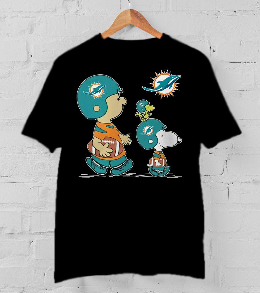 Snoopy Charlie Brown Miami Dolphins Football Helmets T-Shirt