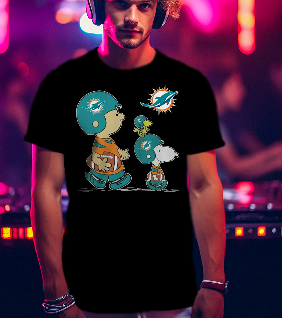 Snoopy Charlie Brown Miami Dolphins Football Helmets T-Shirt