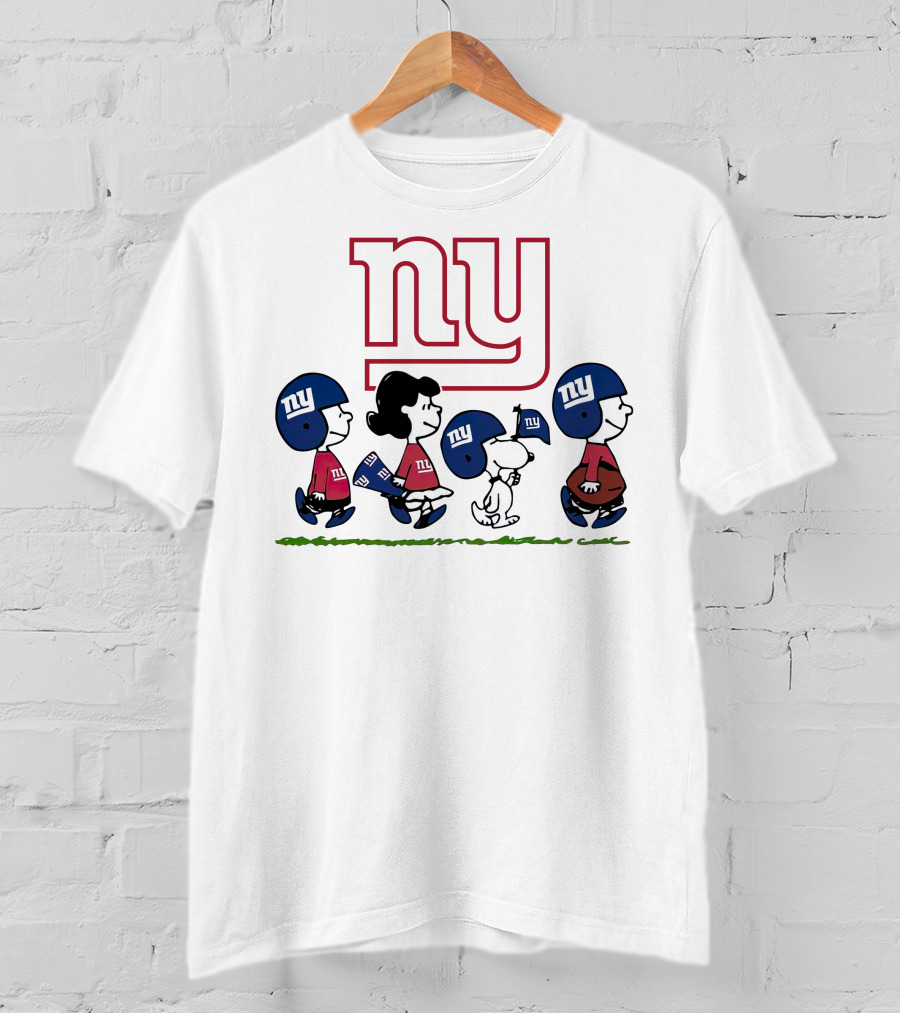 Peanuts Snoopy New York Giants Football Team NFL Characters T-Shirt