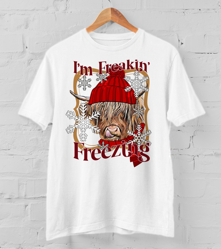 I'm Freakin' Freezing Highland Cow Snowflakes Winter T-Shirt