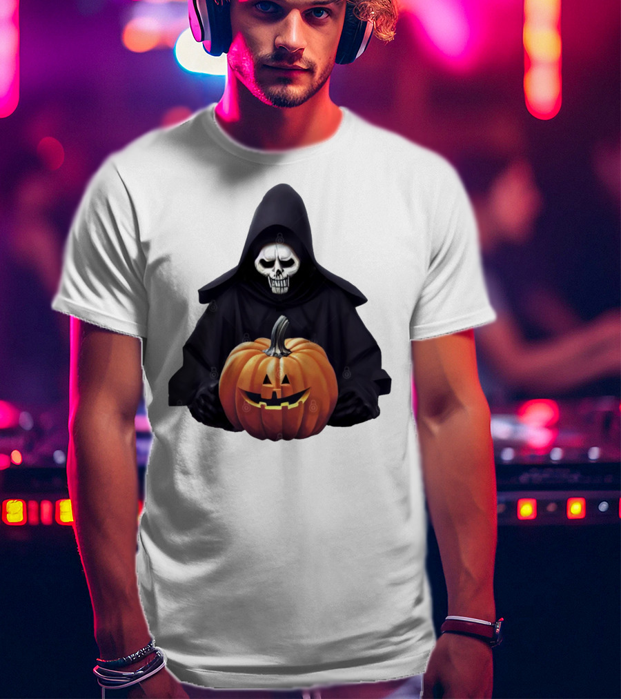 Grim Reaper Holding Jack-O'-Lantern Pumpkin T-Shirt