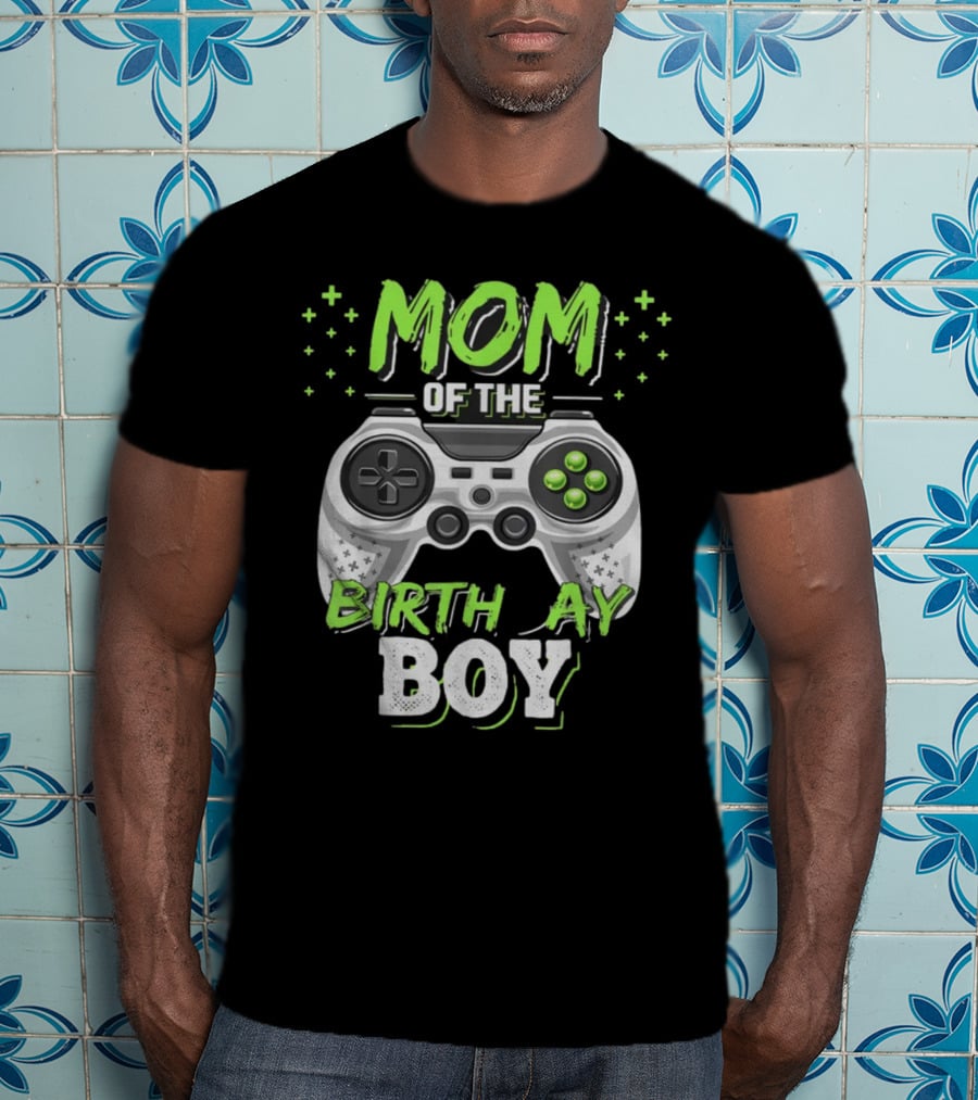 Mom Of The Birthday Boy Gamer Controller Matching Video Gamer Birthday Party T-Shirt