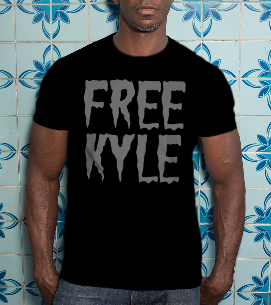 Free Kyle Rittenhouse Free Kyle Rittenhouse T-Shirt