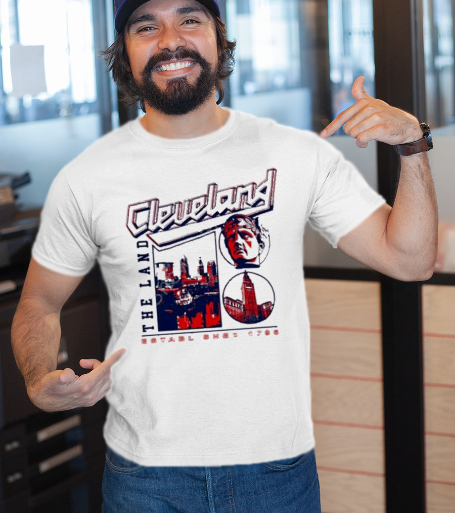 Cleveland The Land Established 1796 Skyline And Monument T-Shirt