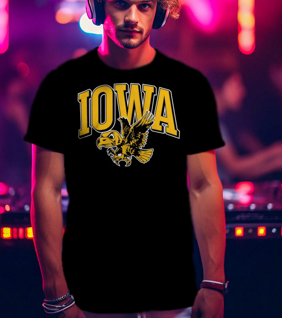 Homefield Apparel Iowa The Hawk Vintage T-Shirt