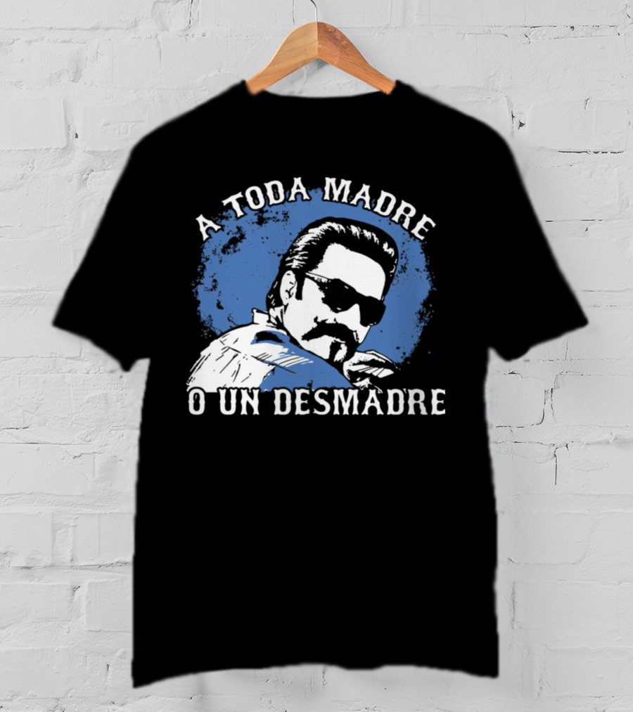 A Toda Madre O Un Desmadre Cool Mustache Sunglasses Dude Blue Circle T-Shirt