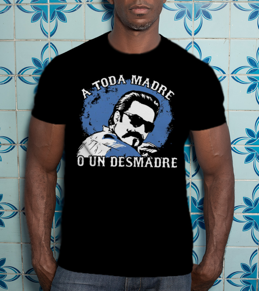 A Toda Madre O Un Desmadre Cool Mustache Sunglasses Dude Blue Circle T-Shirt