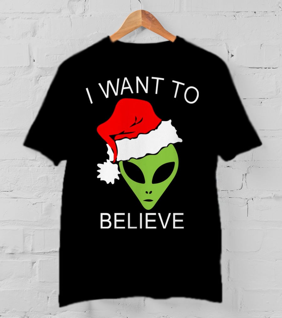 I Want To Believe Alien Santa Hat Christmas T-Shirt
