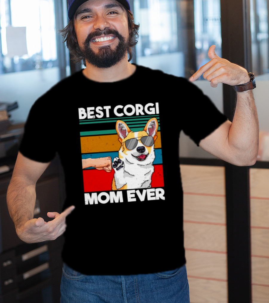 Best Corgi Mom Ever Dog Mom Fist Bump T-Shirt