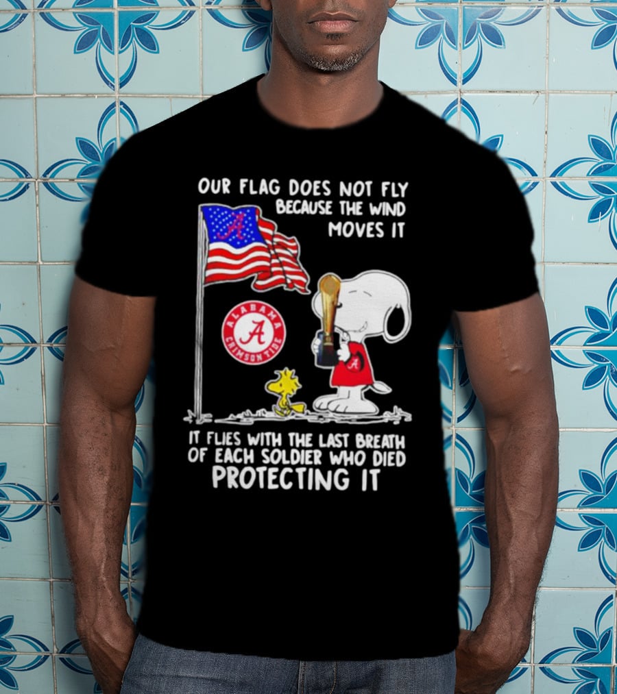 Our Flag Snoopy Alabama Crimson Tide Soldier Protecting T-Shirt