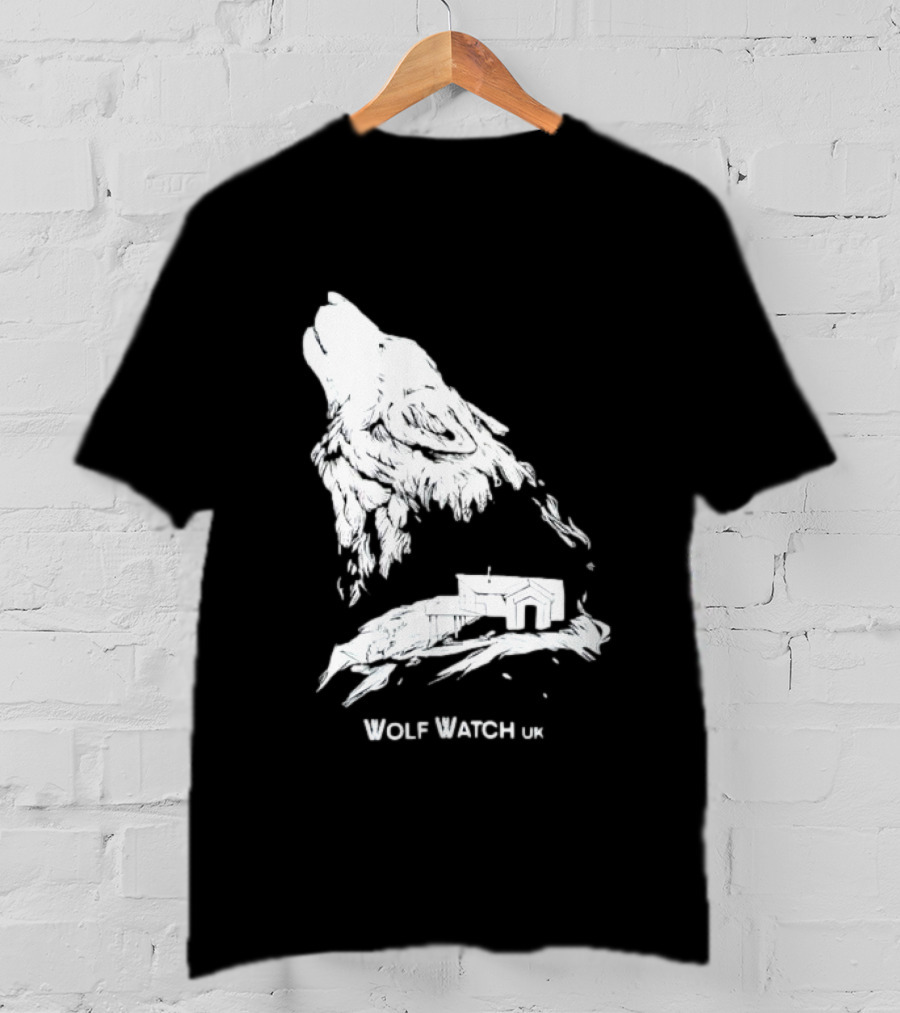 Wolf Watch UK Howling Wolf Nature Scene T-Shirt