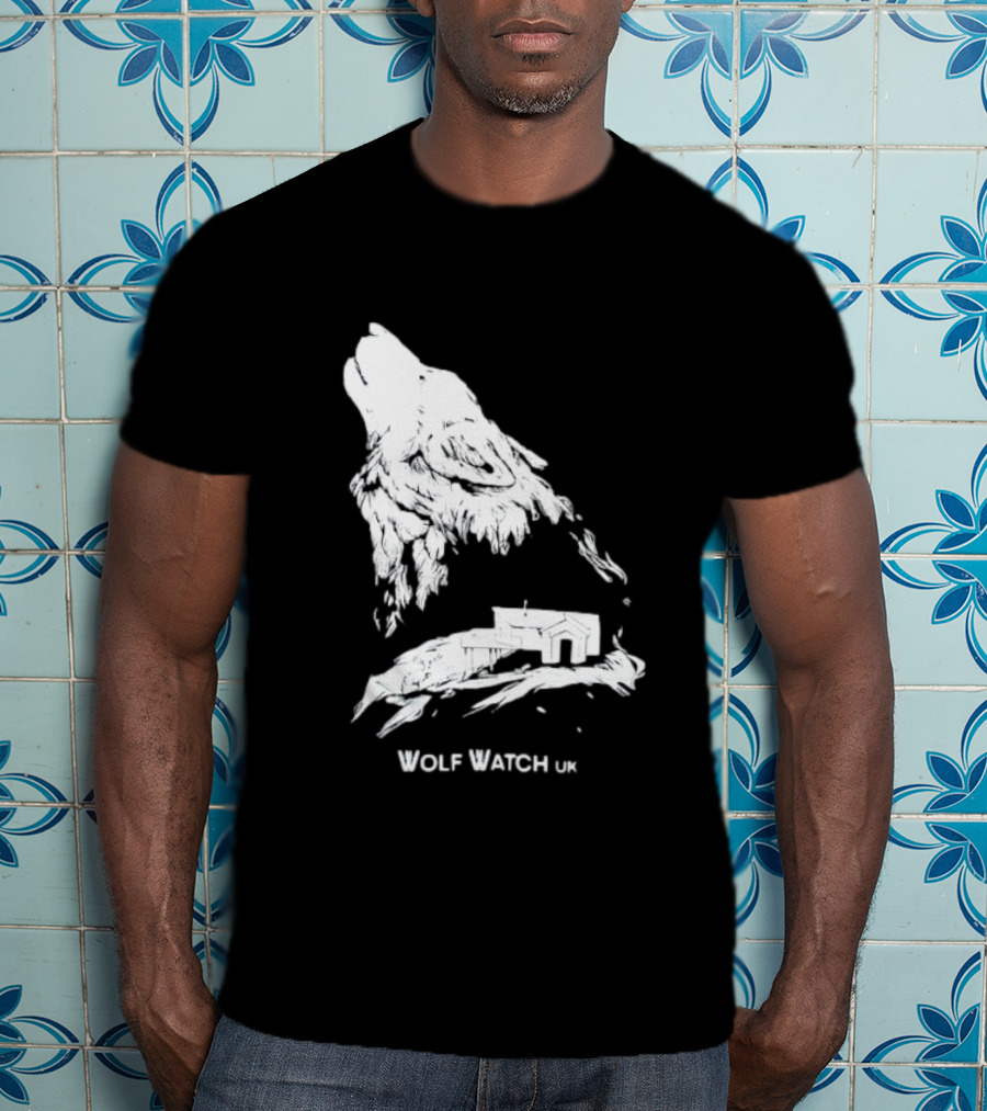 Wolf Watch UK Howling Wolf Nature Scene T-Shirt