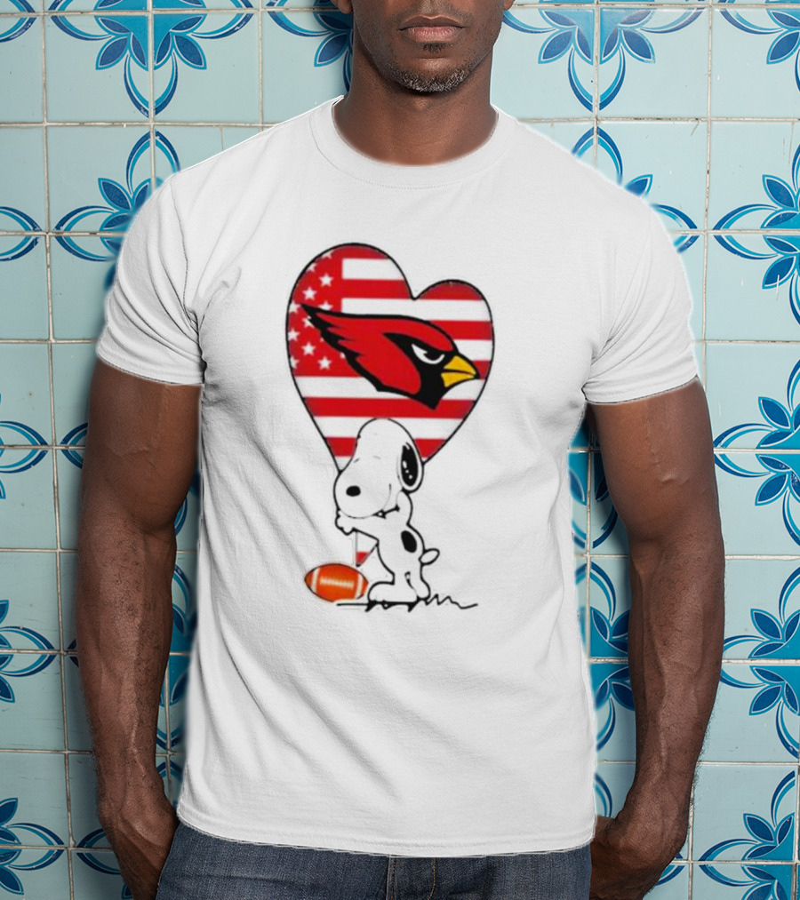 Arizona Cardinals NFL Football Peanuts Movie Snoopy Hugging Heart T-Shirt