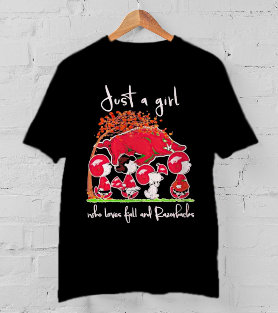 Just A Girl Who Loves Fall And Razorbacks With Peanuts Characters Under Autumn Tree T-Shirt