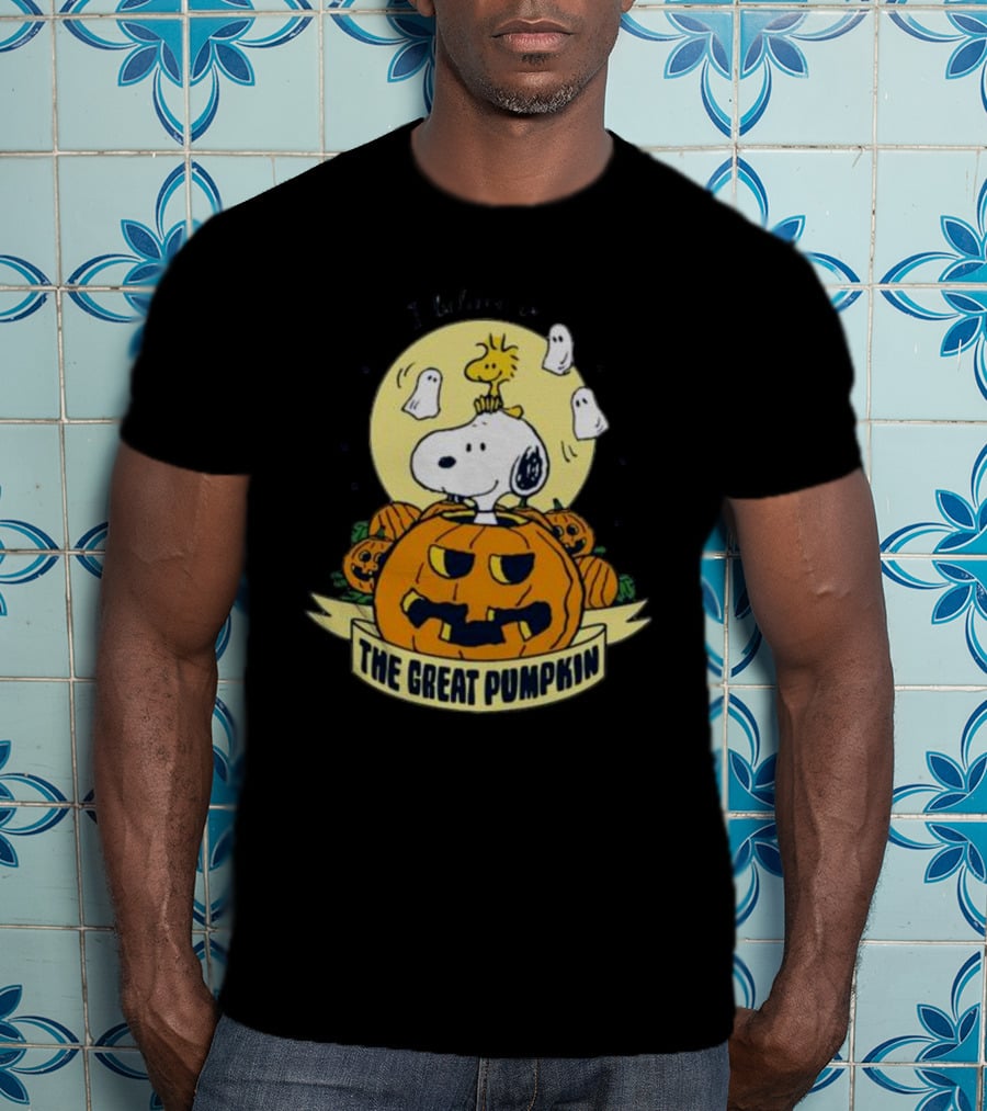 Snoopy And Woodstock I Believe In The Great Pumpkin Halloween Peanuts T-Shirt