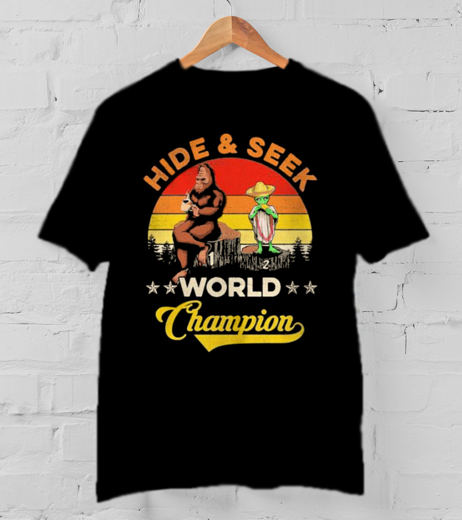 Hide And Seek World Champion Bigfoot Alien Vintage Retro T-Shirt