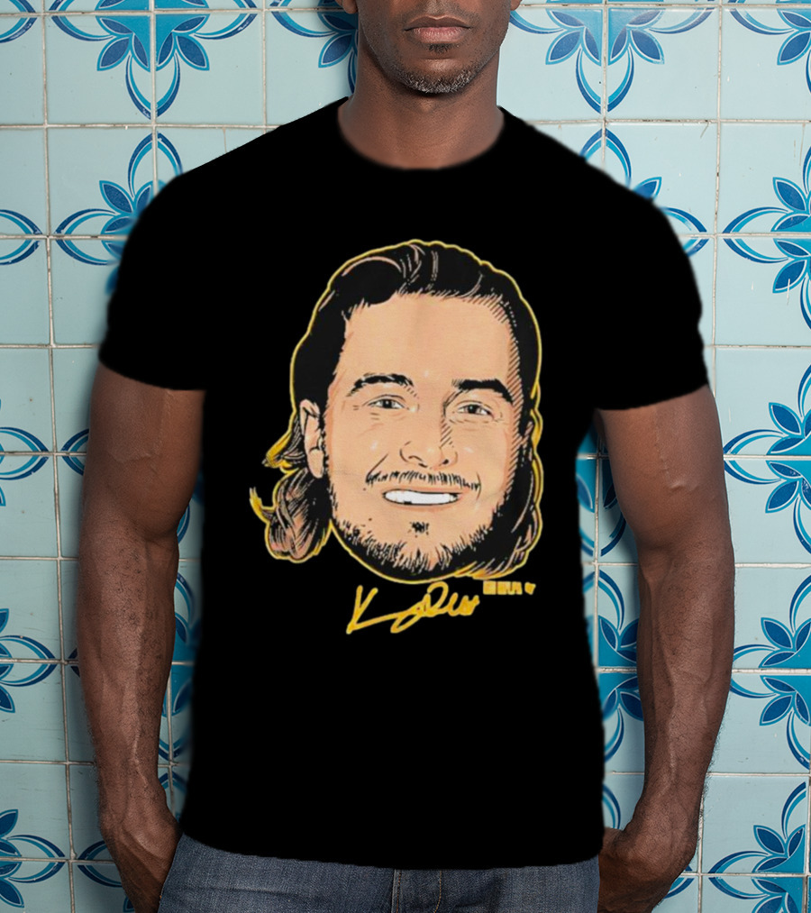 Kenny Pickett Swag Head Signature Présente T-Shirt
