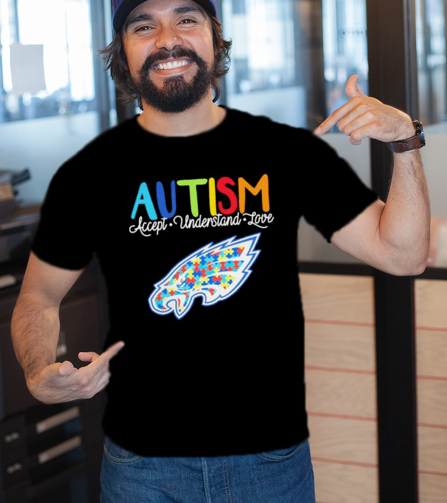 Philadelphia Eagles Autism Accept Understand Love Puzzle T-Shirt