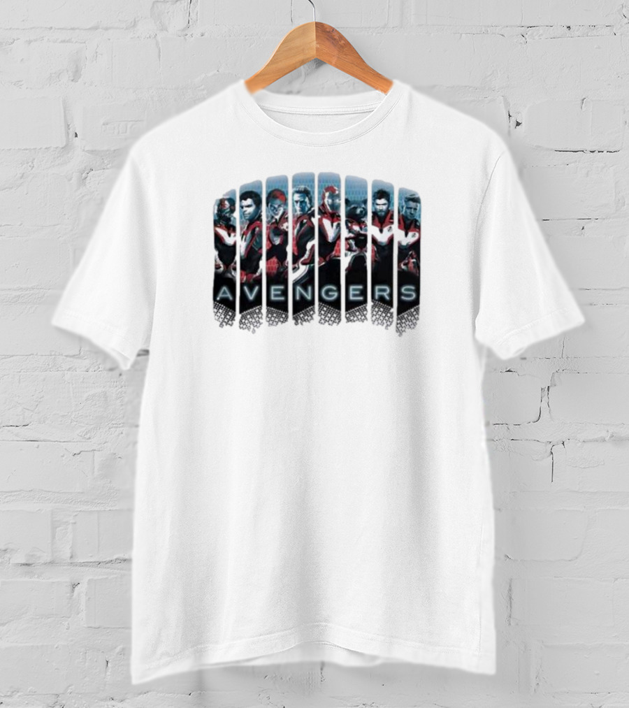 Marvel Comics Avengers Iconic Character Lineup T-Shirt