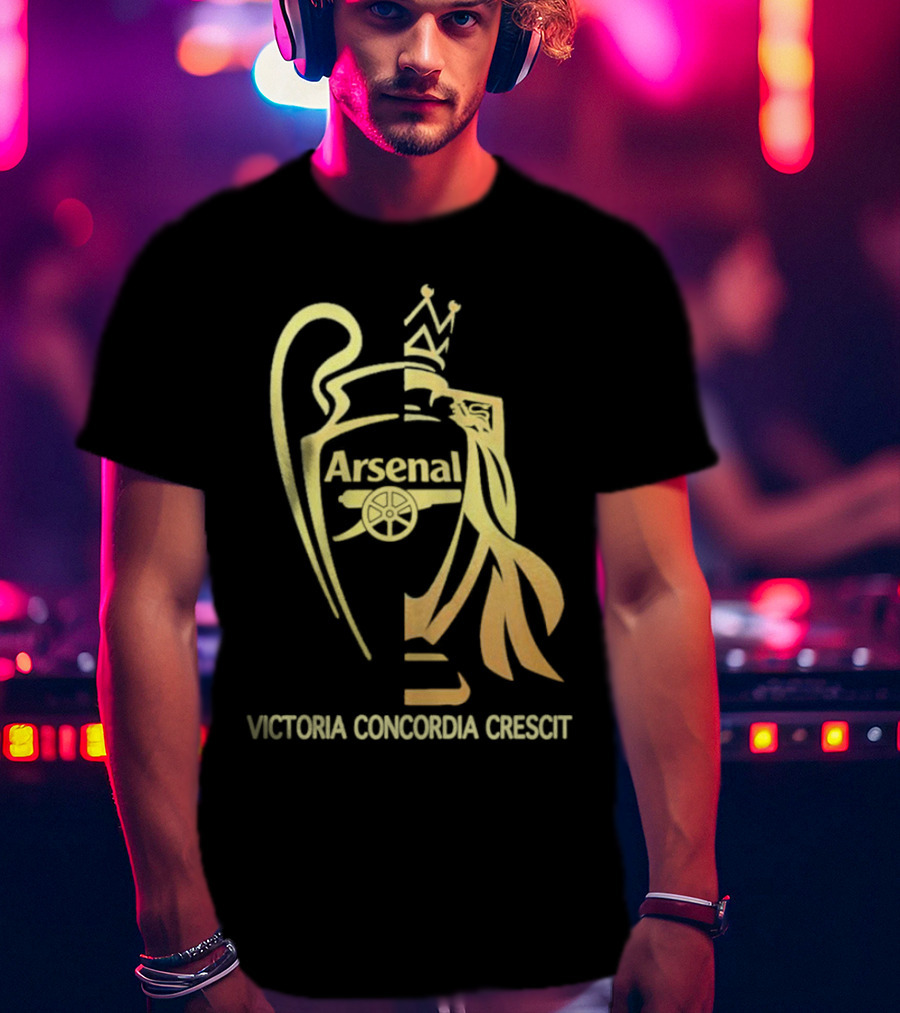 Arsenal Victoria Concordia Crescit Trophy T-Shirt