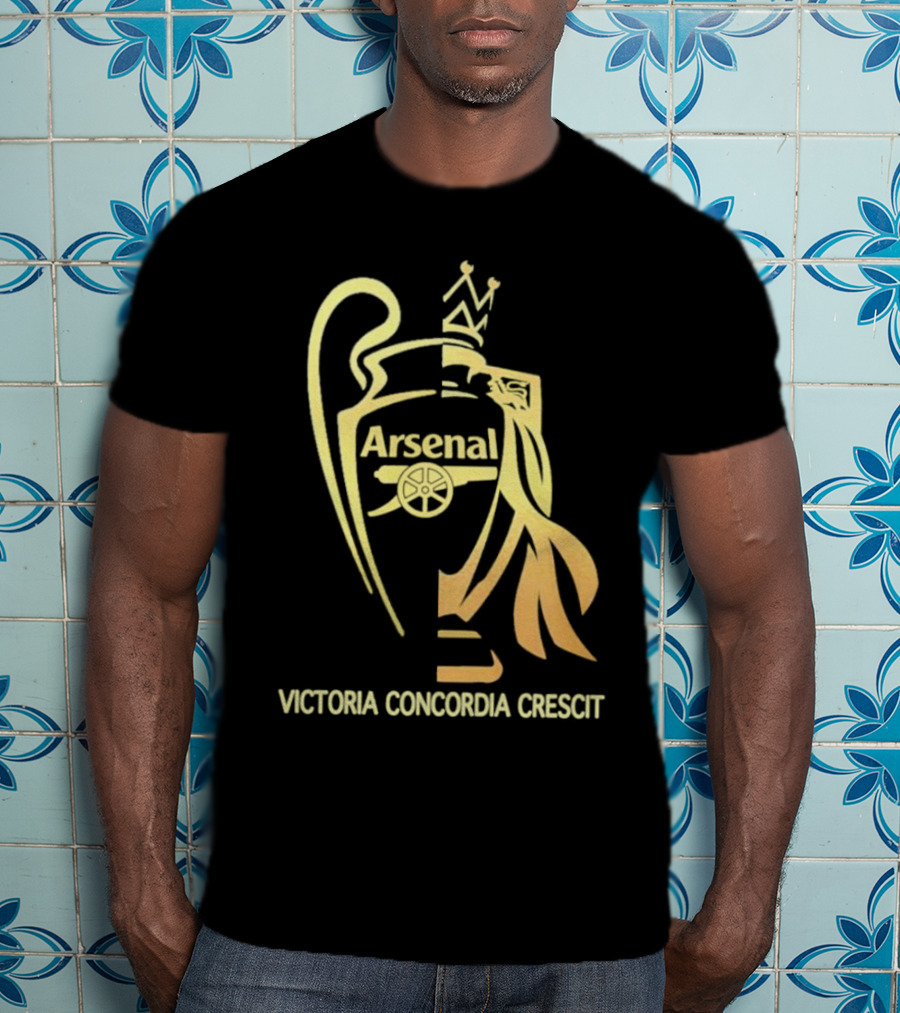 Arsenal Victoria Concordia Crescit Trophy T-Shirt