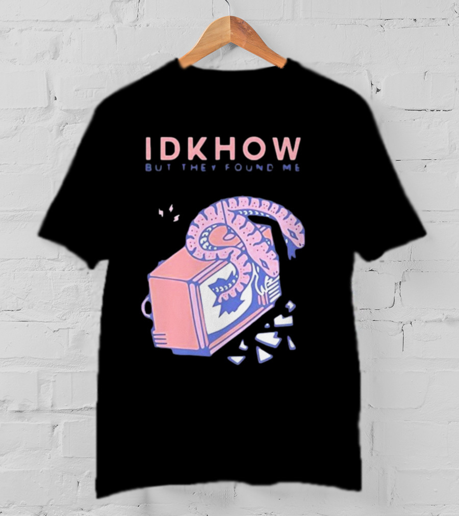 IDKhow But They Found Me Snake Crushed TV Pastel Pink Blue Image T-Shirt