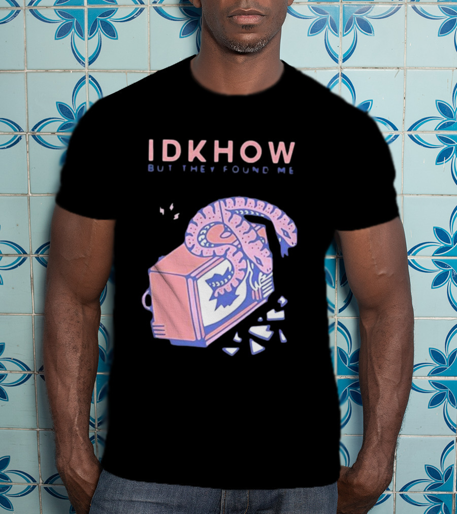 IDKhow But They Found Me Snake Crushed TV Pastel Pink Blue Image T-Shirt