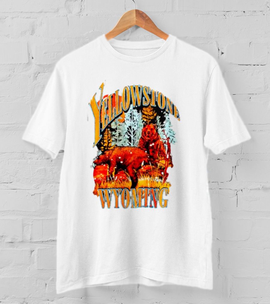 Yellowstone Wyoming Bears Wildlife Scenery T-Shirt