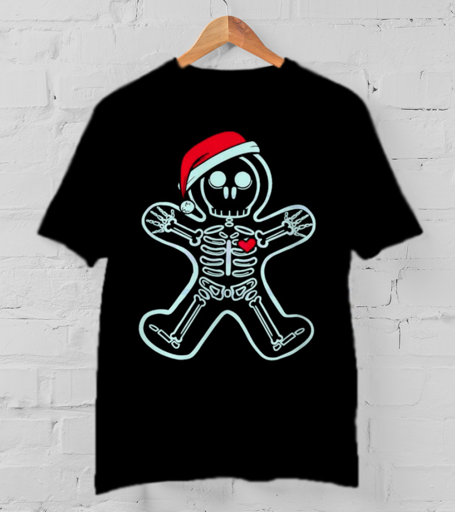 Christmas Xray Gingerbread Man Skeleton With Santa Hat And Heart T-Shirt