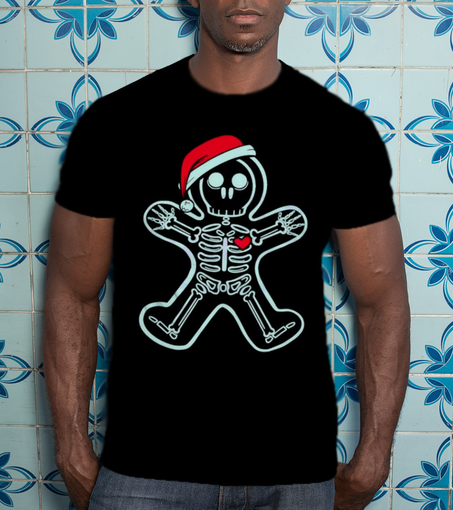 Christmas Xray Gingerbread Man Skeleton With Santa Hat And Heart T-Shirt