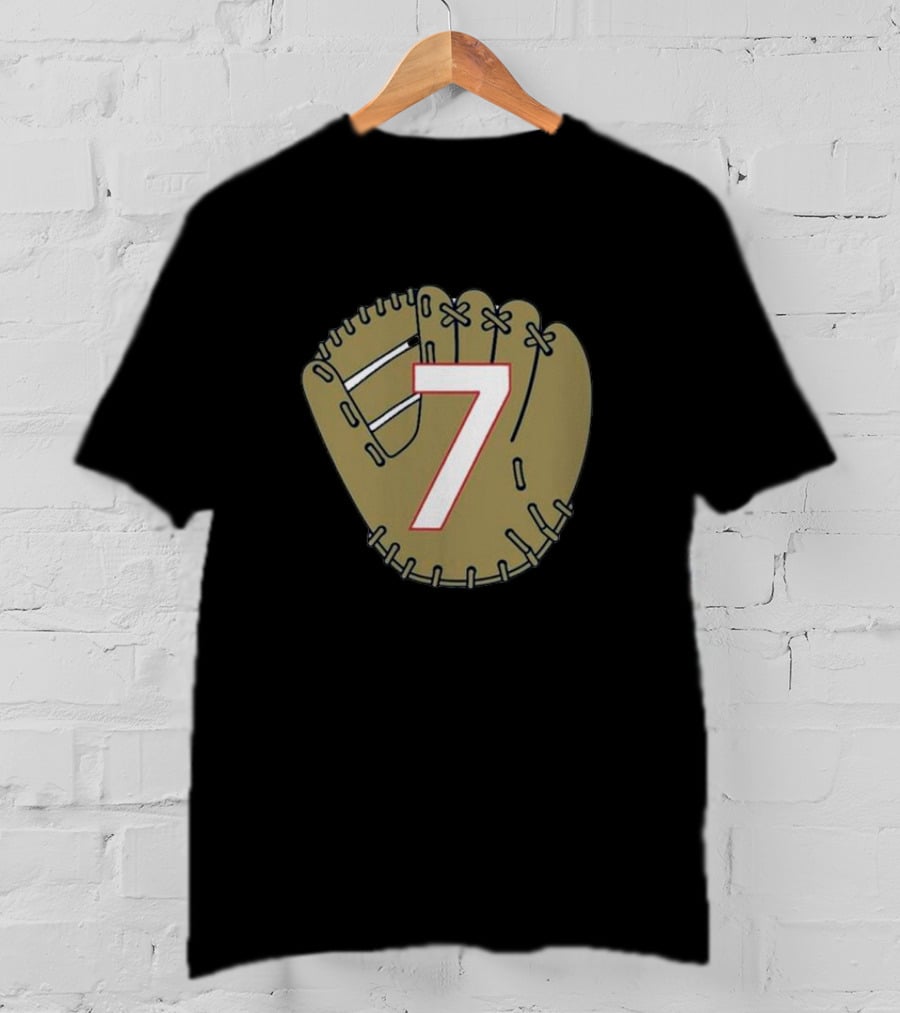 Dansby Swanson Number 7 Baseball Glove T-Shirt