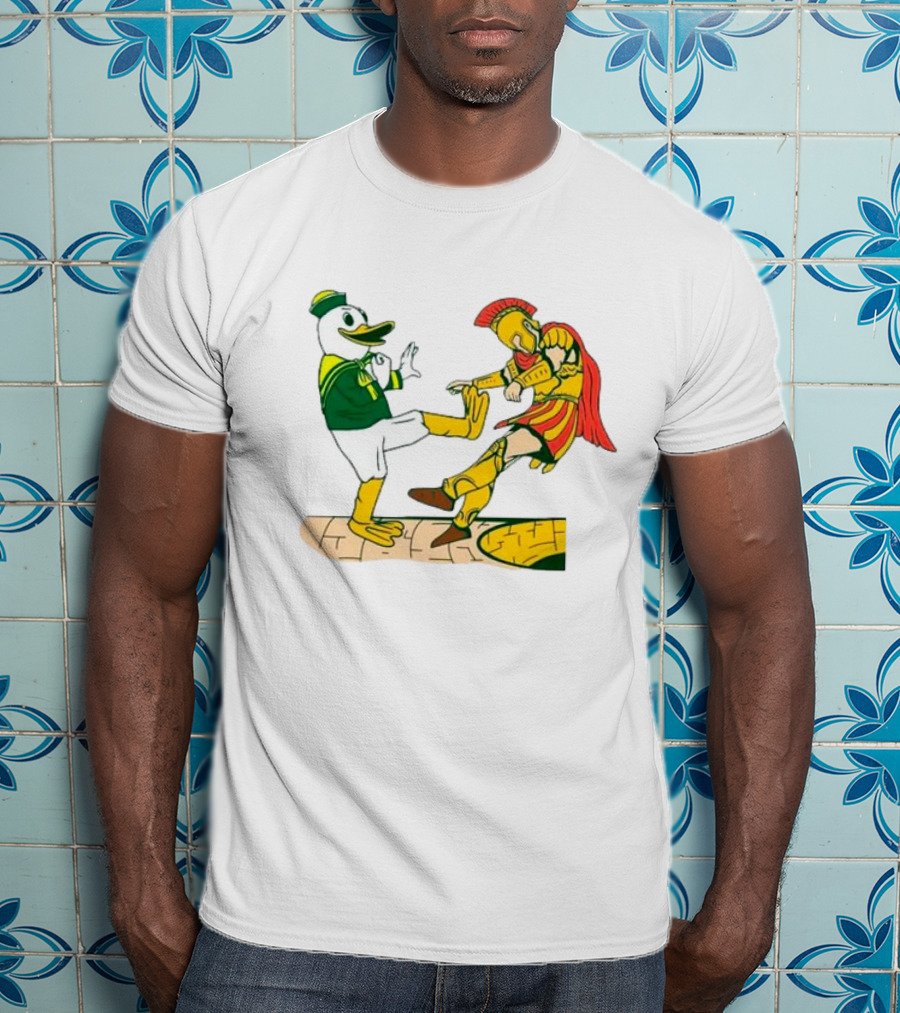 USC Trojans Versus Oregon Ducks Kick Scene T-Shirt