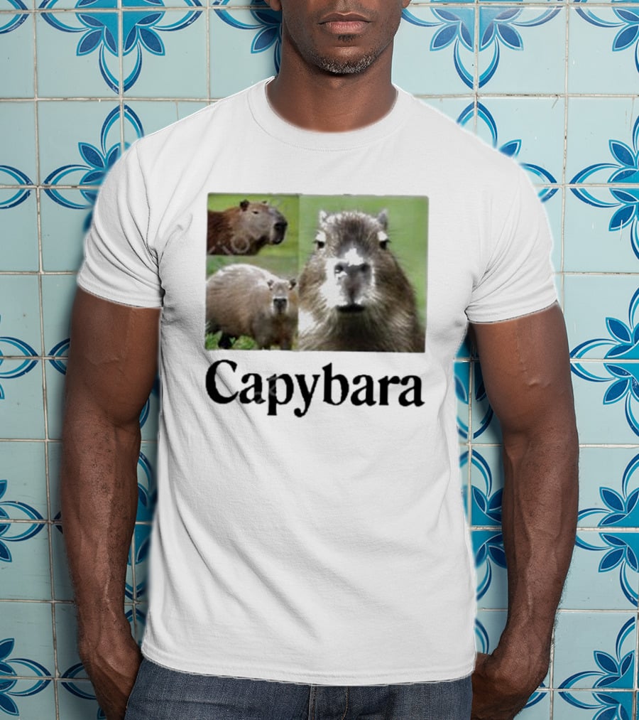 At The Moment Shop Capybara Trio Close-Up T-Shirt