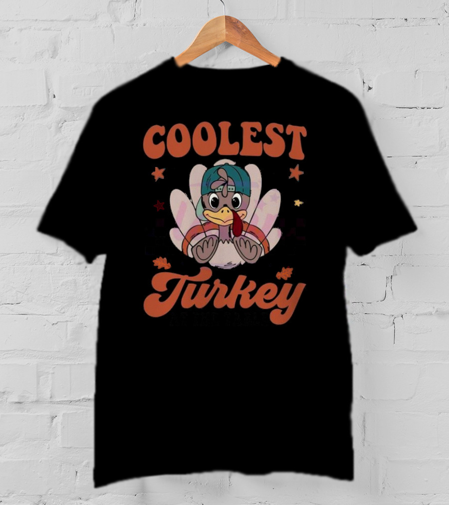 Coolest Turkey At The Table Vintage Cartoon Style With Cap And Stars Decor T-Shirt